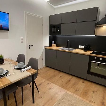 Sipsix Apartment - Modern 2 Bedroom Newly Renovated Flat With Ac In Budapest City Centre Eksteriør billede